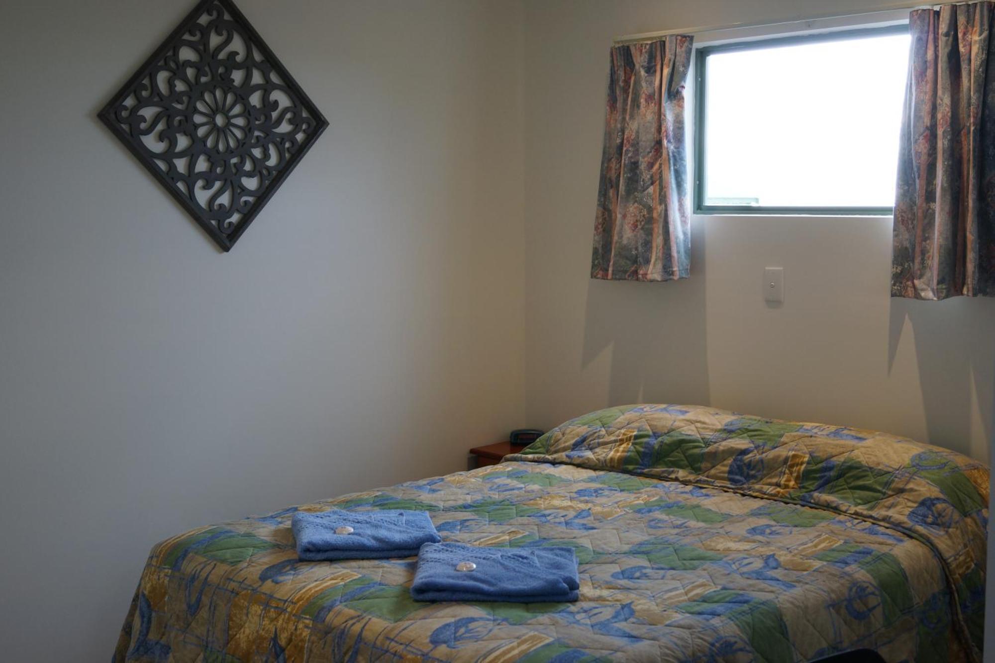 Lake Albert Caravan Park 호텔 매닌지 객실 사진