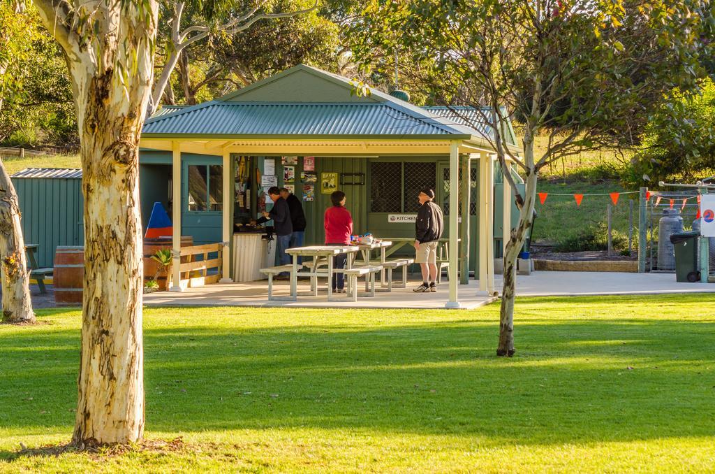 Lake Albert Caravan Park 호텔 매닌지 외부 사진