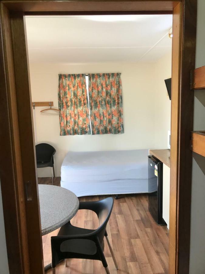 Lake Albert Caravan Park 호텔 매닌지 외부 사진